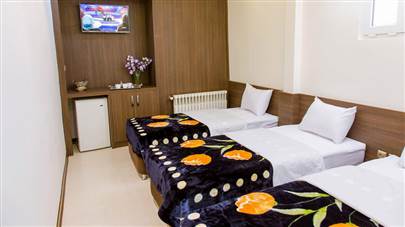 اتاق سه تخته هتل ویانا اصفهان اتاق سه تخته هتل ویانا اصفهان